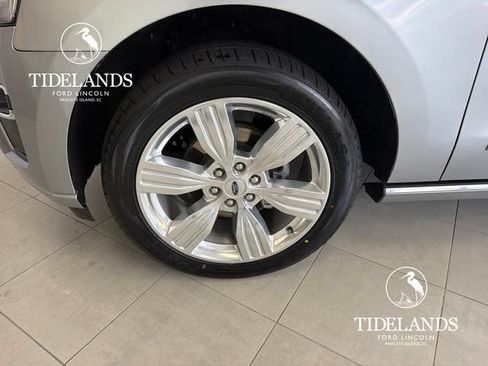 Certified 2023 Ford Expedition Platinum AWD/4WD image 32
