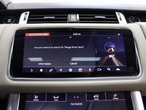 Used 2019 Land Rover Range Rover Sport HSE image 39