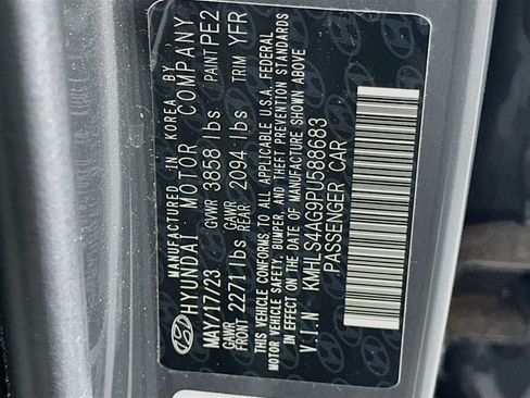 Used 2023 Hyundai Elantra SEL w/ Convenience Package FWD image 12