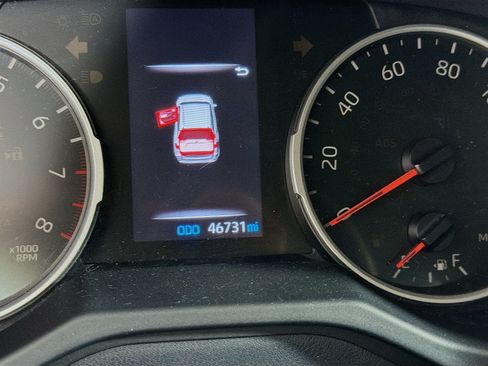 Used 2022 Toyota RAV4 XLE w/ Convenience Package FWD image 19