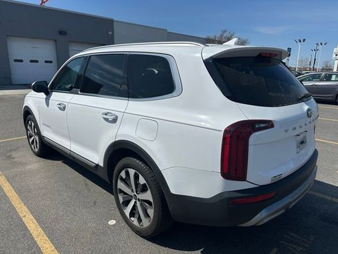 Used 2021 Kia Telluride S image 3