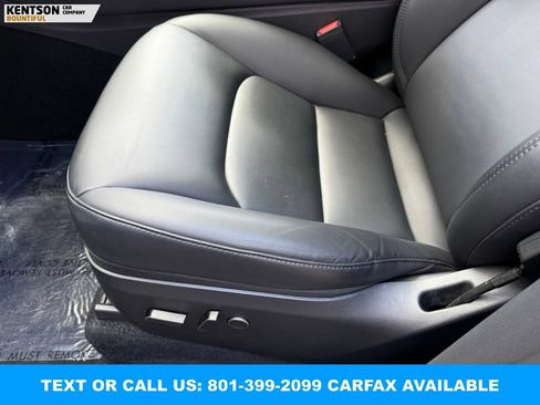 Used 2023 Tesla Model Y Long Range AWD/4WD image 26