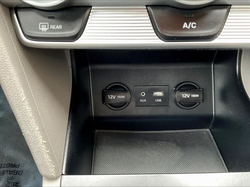 Used 2019 Hyundai Elantra SEL FWD image 15