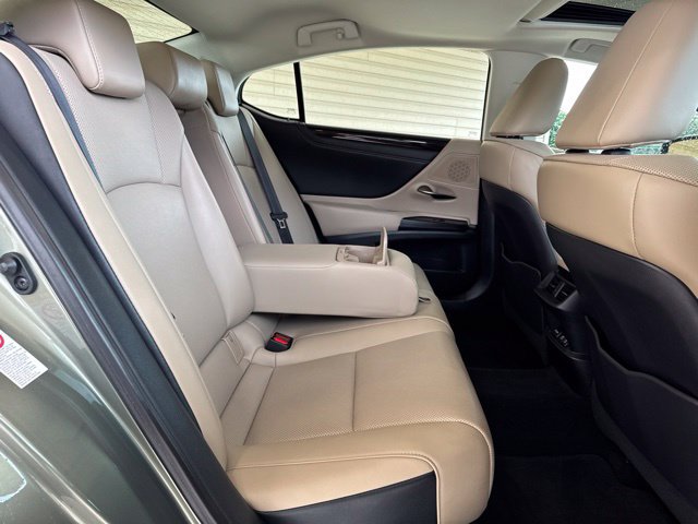 Used 2019 Lexus ES 350 w/ Premium Package FWD image 29