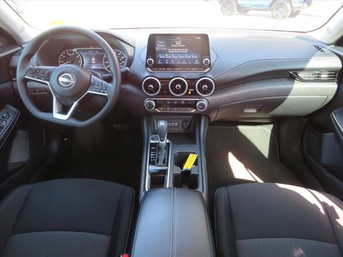 Used 2024 Nissan Sentra SV image 12