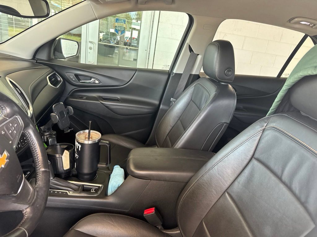 Used 2019 Chevrolet Equinox Premier FWD image 12