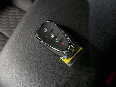 Used 2020 Chevrolet Equinox LT FWD image 29