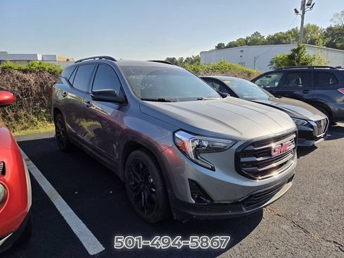 Used 2021 GMC Terrain SLT w/ Elevation Edition FWD image 3