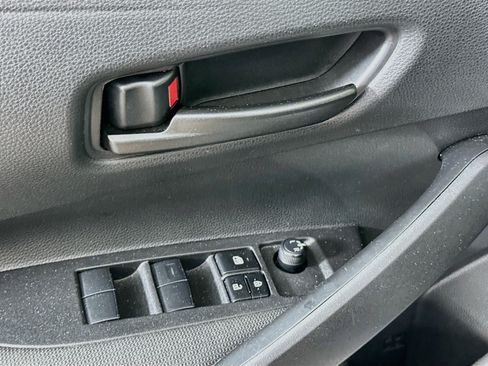 Used 2025 Toyota Corolla LE FWD image 15