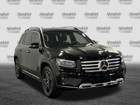 New 2026 Mercedes-Benz GLB 250 4MATIC image 2