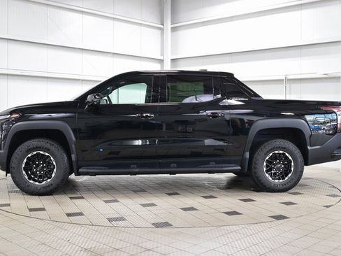 New 2026 Chevrolet Silverado EV Trail Boss image 4