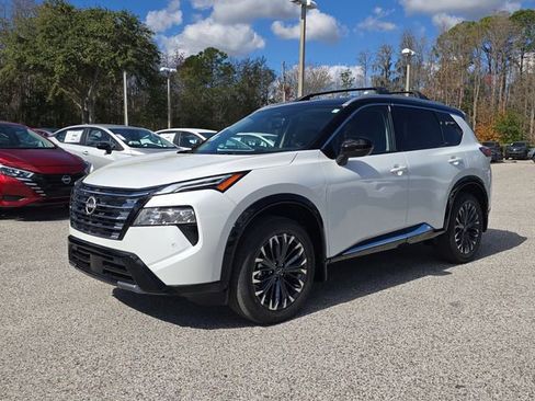 New 2026 Nissan Rogue Platinum image 4