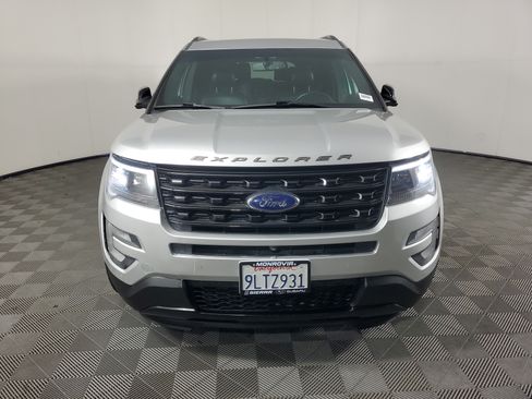 Used 2017 Ford Explorer Sport w/ Equipment Group 401A AWD/4WD image 9