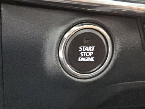 Certified 2024 MAZDA MAZDA3 2.5 Turbo Sedan w/Premium Plus image 32