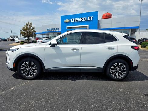 Used 2024 Buick Envision Preferred AWD/4WD image 3