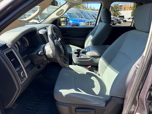 Used 2017 RAM 1500 Express AWD/4WD image 14