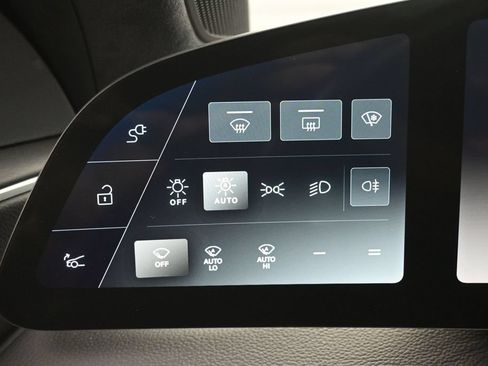 Used 2023 Lucid Air Touring AWD/4WD image 24