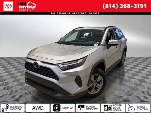 Used 2025 Toyota RAV4 XLE AWD/4WD image 1