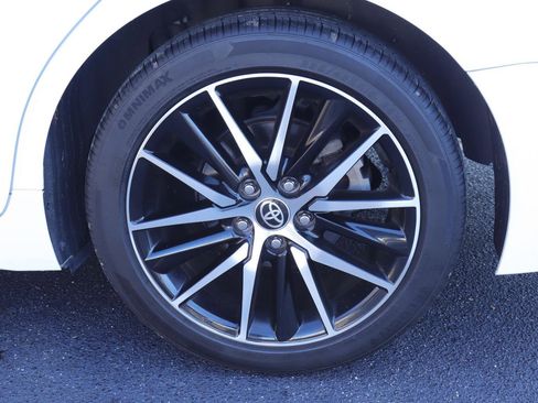 Used 2023 Toyota Camry SE image 33