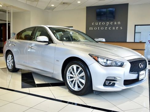 Used 2017 INFINITI Q50 3.0t Premium w/ 3.0T Premium Plus Package AWD/4WD image 1