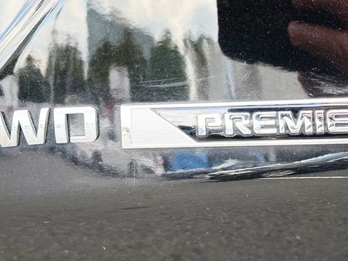 Used 2018 Chevrolet Equinox Premier AWD/4WD image 47