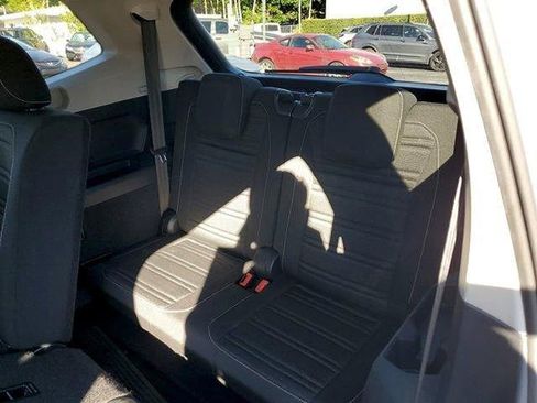 Certified 2022 Volkswagen Tiguan S image 18