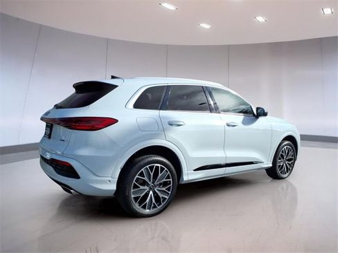 Used 2025 Audi Q5 Premium Plus w/ Premium Plus image 4