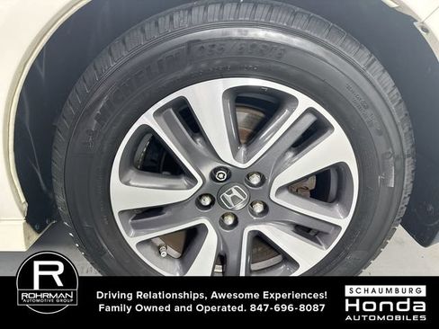 Used 2015 Honda Odyssey Touring Elite image 5