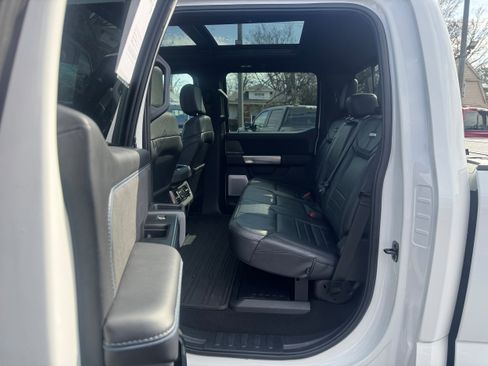 Used 2025 Ford F250 Platinum image 12