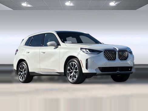 Used 2026 BMW X3 xDrive30i w/ Premium Package AWD/4WD image 7