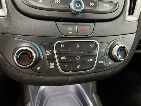 Used 2024 Chevrolet Malibu LT FWD image 16