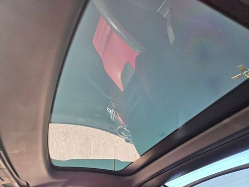 Used 2018 Mercedes-Benz SLC 43 AMG image 25