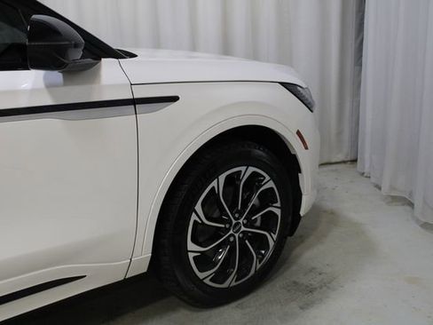 New 2026 Lincoln Nautilus Reserve AWD/4WD image 74