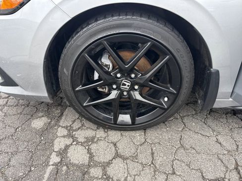 Used 2023 Honda Civic Sport image 26