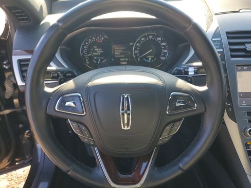 Used 2020 Lincoln MKZ Reserve w/ Monochromatic Package image 13