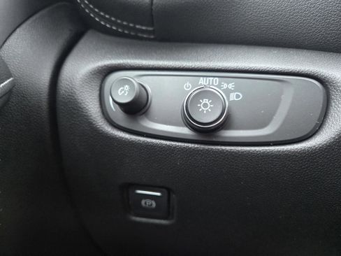 Used 2023 Chevrolet Blazer LT w/ Convenience Package image 17