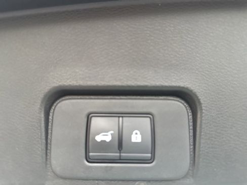 Used 2024 Nissan Rogue SV w/ SV Premium Package AWD/4WD image 35