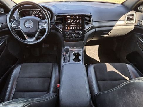 Used 2019 Jeep Grand Cherokee Altitude image 7