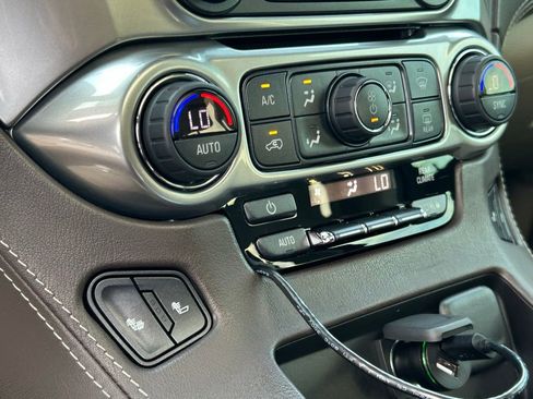 Used 2020 Chevrolet Tahoe LT image 32