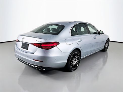 Used 2025 Mercedes-Benz C 300 4MATIC Sedan image 9