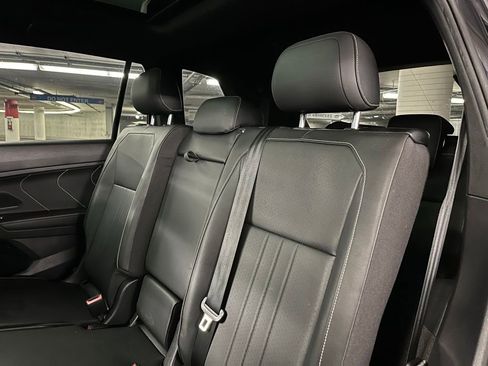 Certified 2023 Volkswagen Tiguan SE R-Line FWD image 20