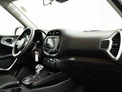 Used 2022 Kia Soul LX w/ Technology Package FWD image 31