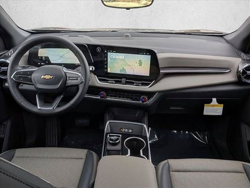 New 2026 Chevrolet Equinox LT w/ Convenience Package II FWD image 15