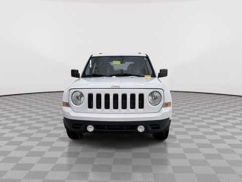 Used 2015 Jeep Patriot Latitude image 4