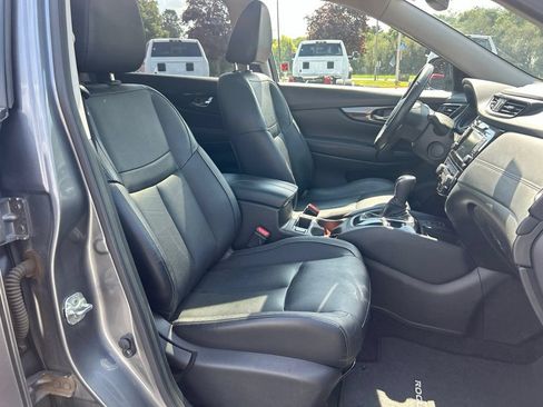 Used 2018 Nissan Rogue SL w/ Premium Package AWD/4WD image 8