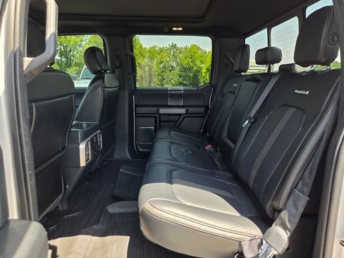 Used 2019 Ford F150 Platinum w/ Equipment Group 701A Luxury AWD/4WD image 15