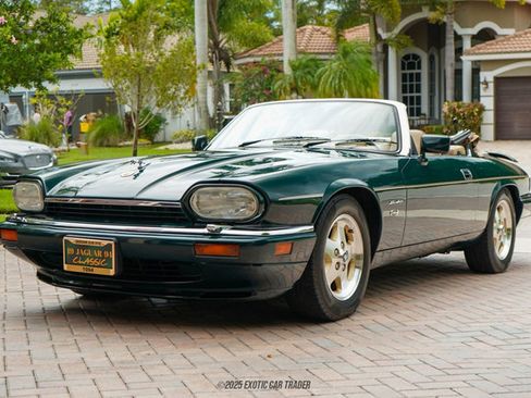 Used 1994 Jaguar XJS V12 Convertible image 14