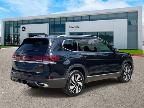 New 2025 Volkswagen Atlas SEL image 3