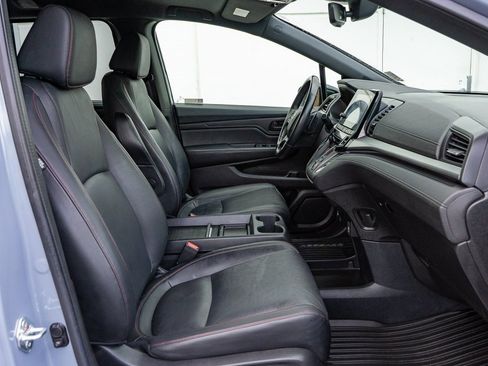 Certified 2023 Honda Odyssey Sport image 15