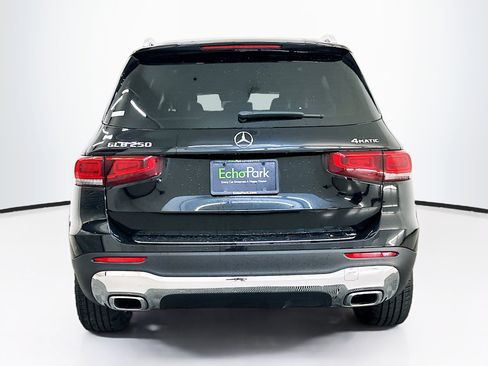 Used 2023 Mercedes-Benz GLB 250 4MATIC image 7